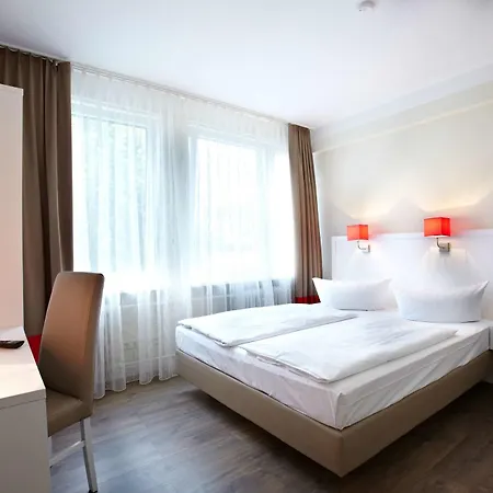 Ostseehalle By Premiere Classe Hotel