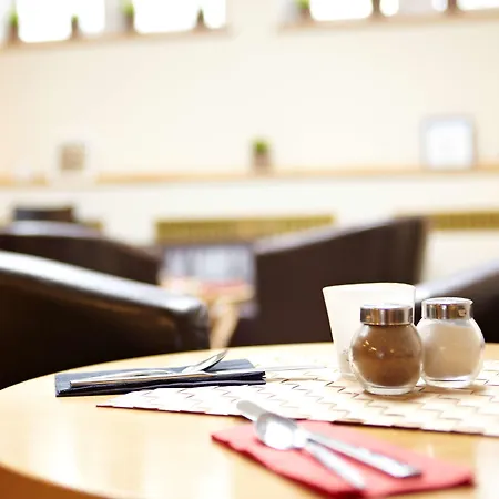 Hotel Ostseehalle By Premiere Classe Kiel