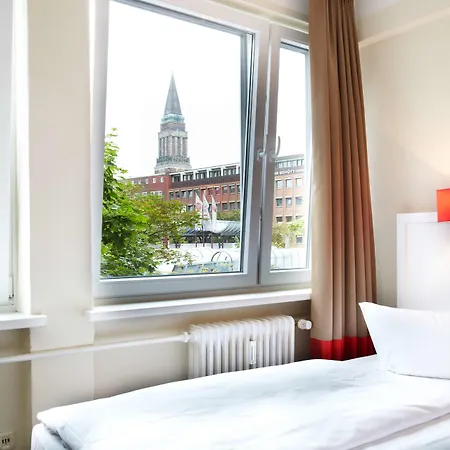 Ostseehalle By Premiere Classe *