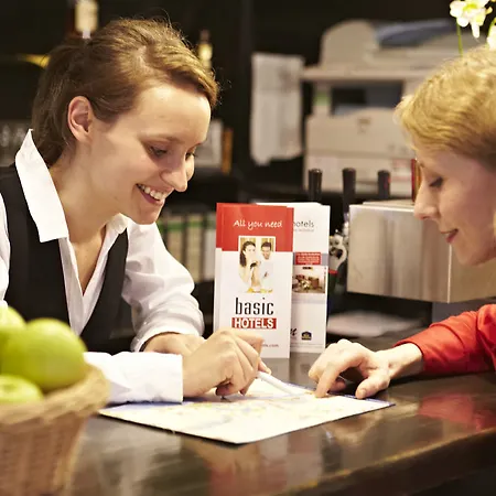 Ostseehalle By Premiere Classe Hotel