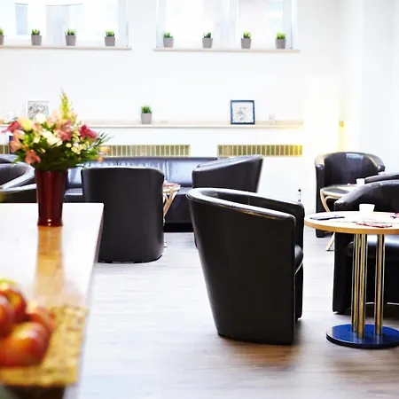 Ostseehalle By Premiere Classe *