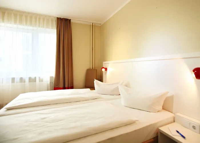 Hotel Ostseehalle By Premiere Classe *