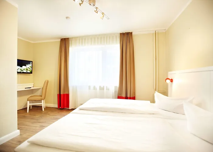 Ostseehalle By Premiere Classe Hotel *